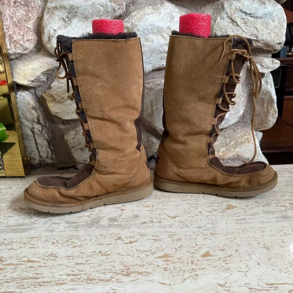 Ugg Australia uptown lace Whitley boot size 8